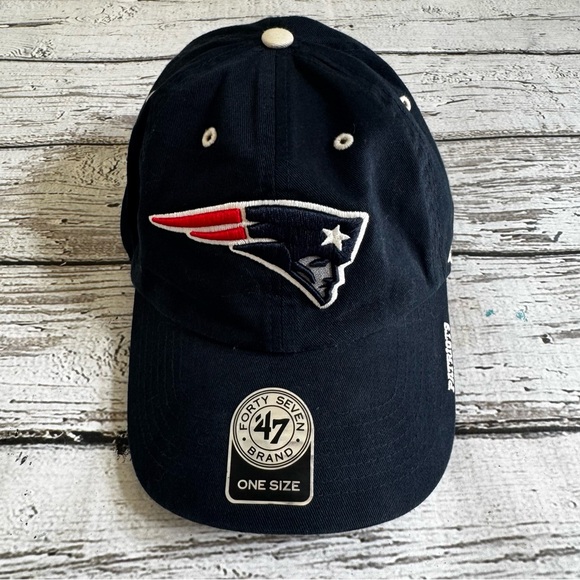 New England Patriots Sure Shot Franchise Hat – Adjustable, Navy - Picture 2 of 9